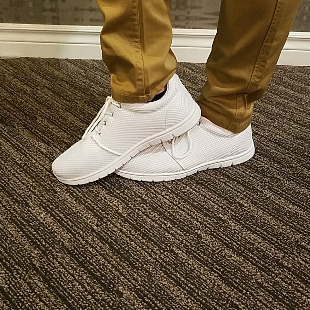 NEW! Men's "Memphis" Lightweight Running Sneakers